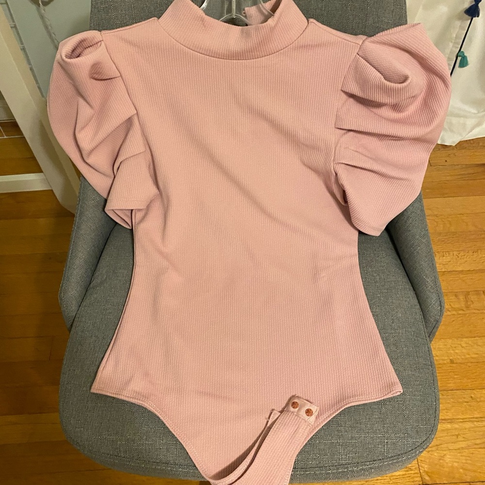 Pants Store pink ruffle sleeve bodysuit SM
